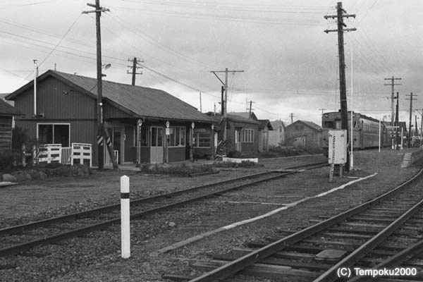標津線川北駅3